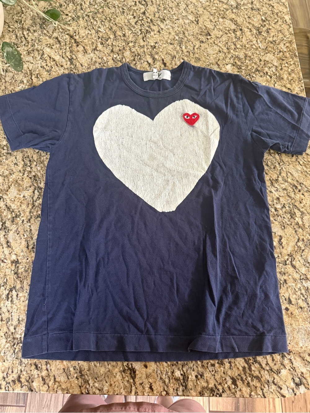 Comme Des Garçons Play heart-patch T-shirt Size L